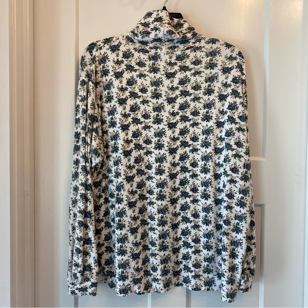 Croft & Barrow Women's XL Cotton blue green white Floral Mock/Turtle neck top - Picture 2 of 4